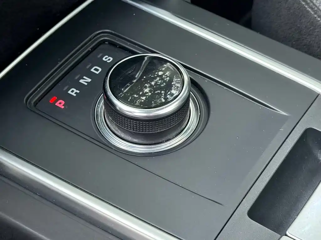 Land Rover Discovery Sport — фото 13