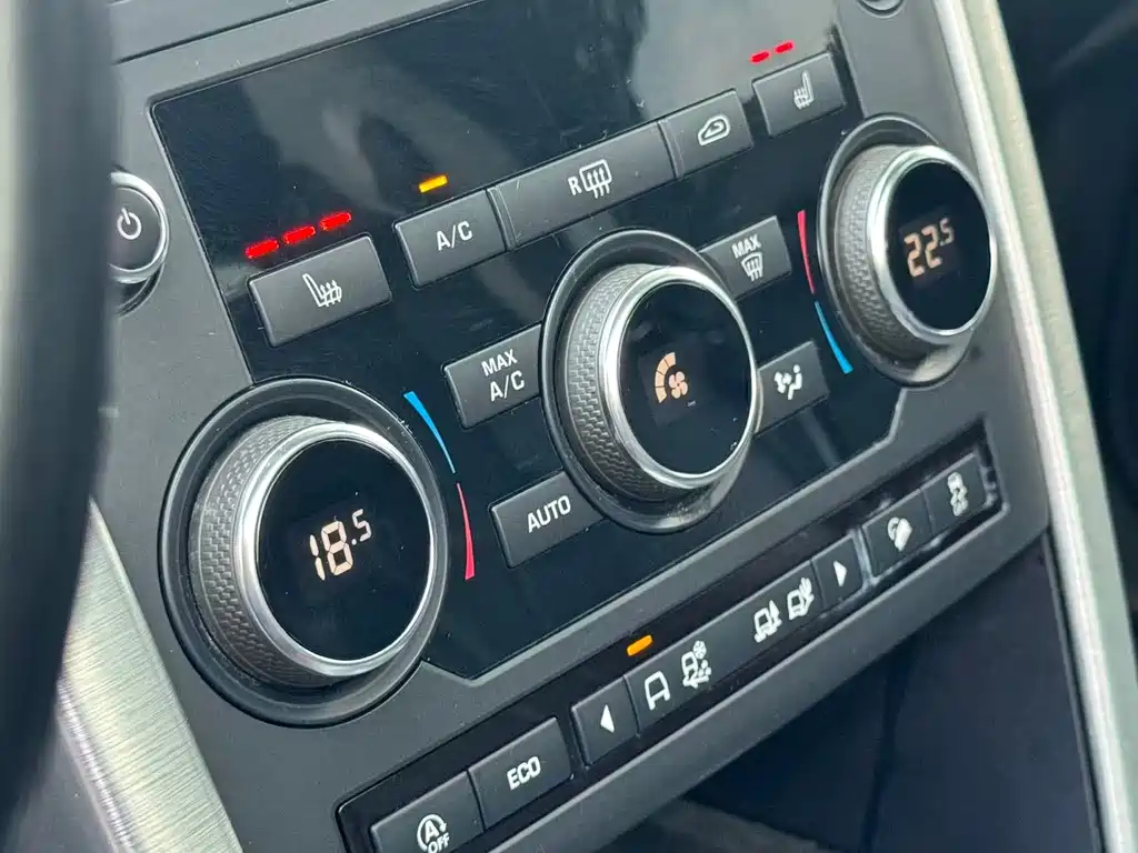 Land Rover Discovery Sport — фото 14