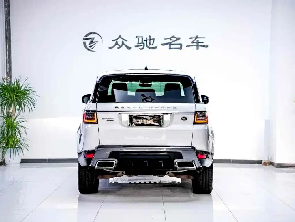 Land Rover Sport PHEV — фото 10