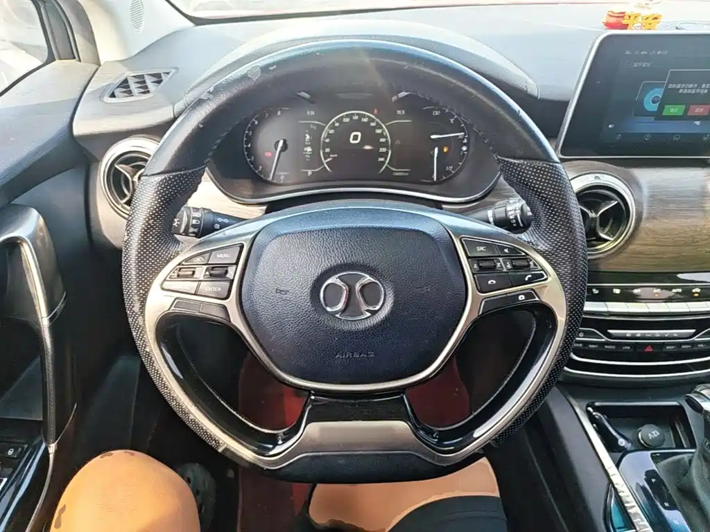 BAIC Senova D50 — фото 11