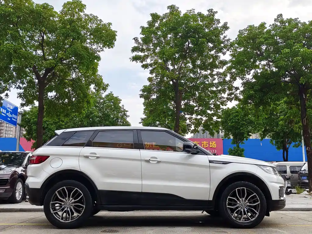 Landwind Landwind X7 — фото 8