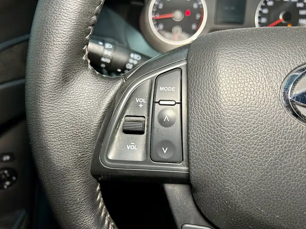 Landwind Landwind X7 — фото 11