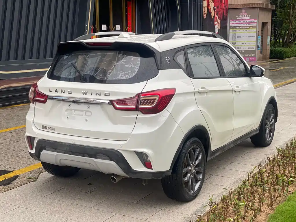 Landwind Landwind X2 — фото 7