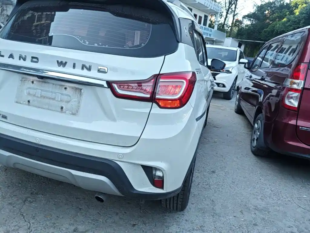 Landwind Landwind X2 — фото 8
