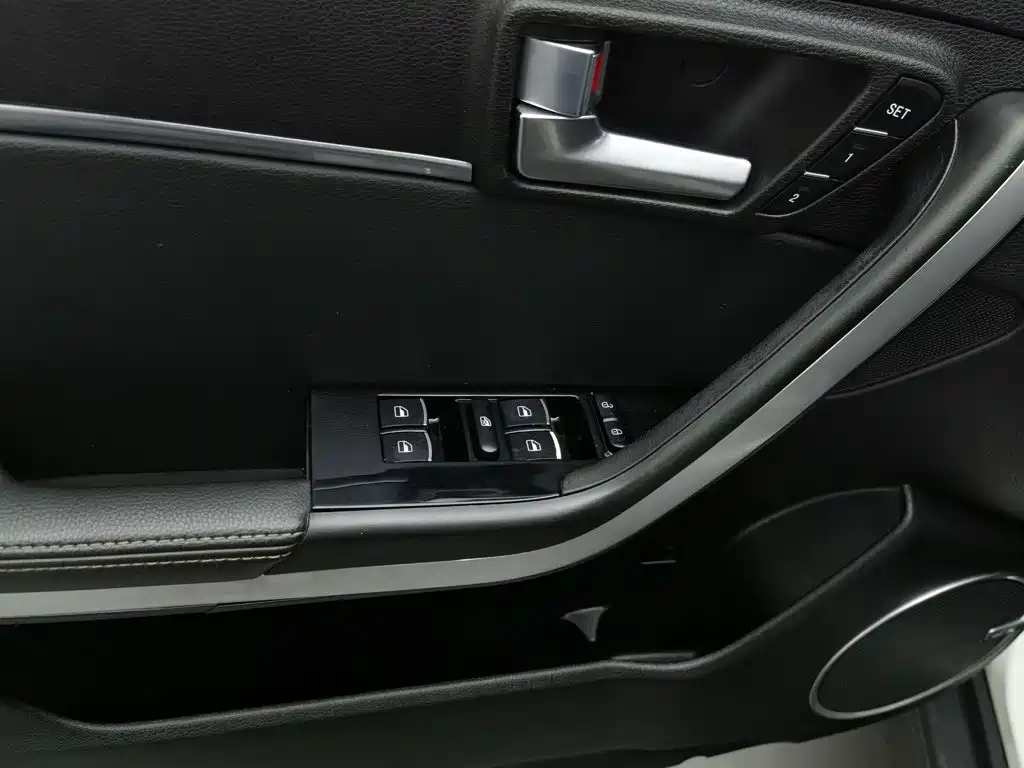 Landwind Landwind X5 — фото 9
