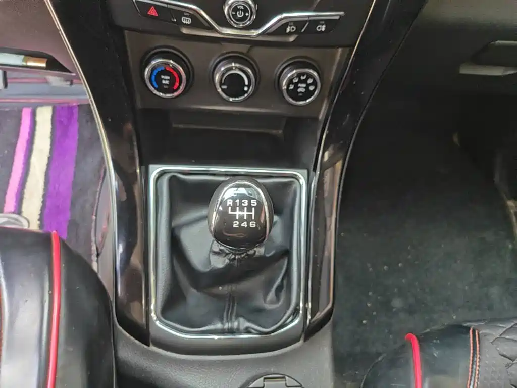 Landwind Landwind X8 — фото 14