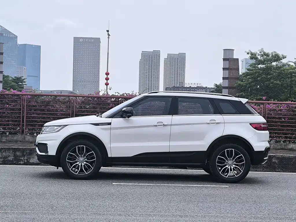 Landwind Landwind X7 — фото 7
