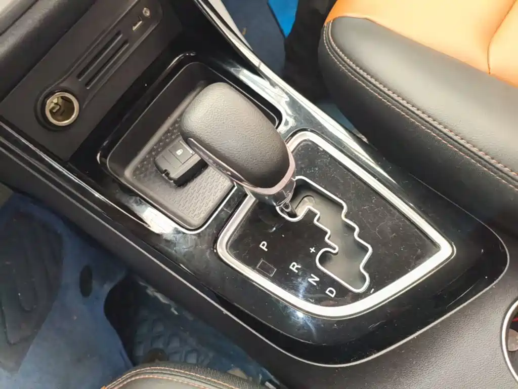 Landwind Landwind X2 — фото 14