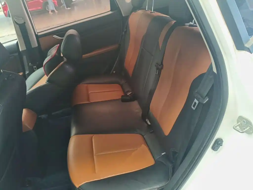 Landwind Landwind X2 — фото 17