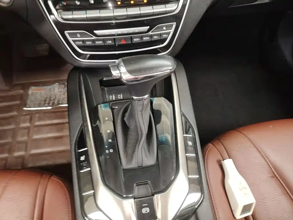 BAIC Senova D50 — фото 14