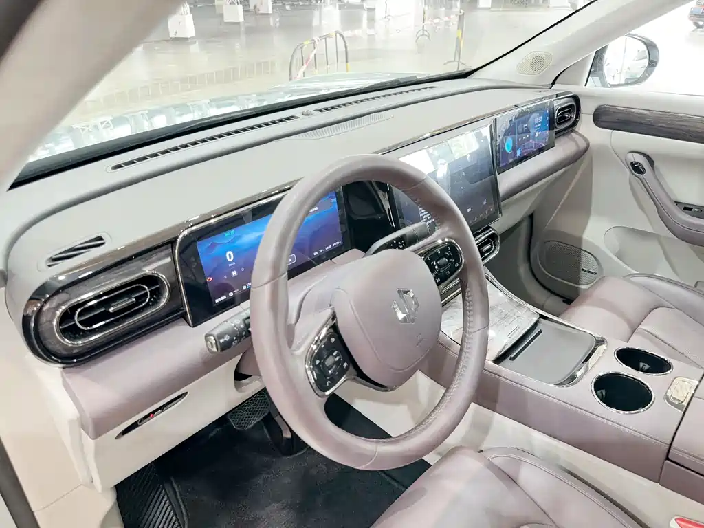 Leapmotor Leapmotor C11 — фото 10