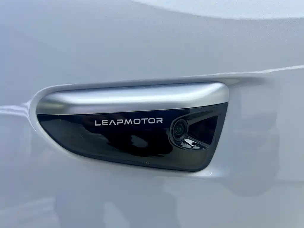 Leapmotor Leapmotor C11 — фото 32
