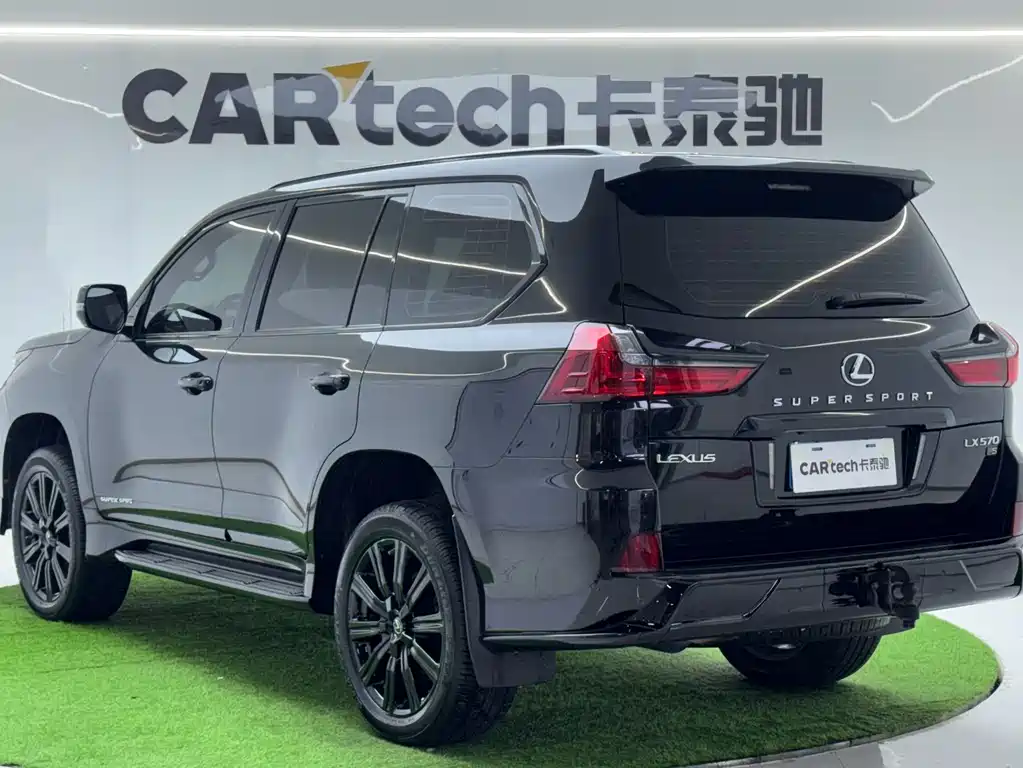 Lexus LX — фото 3