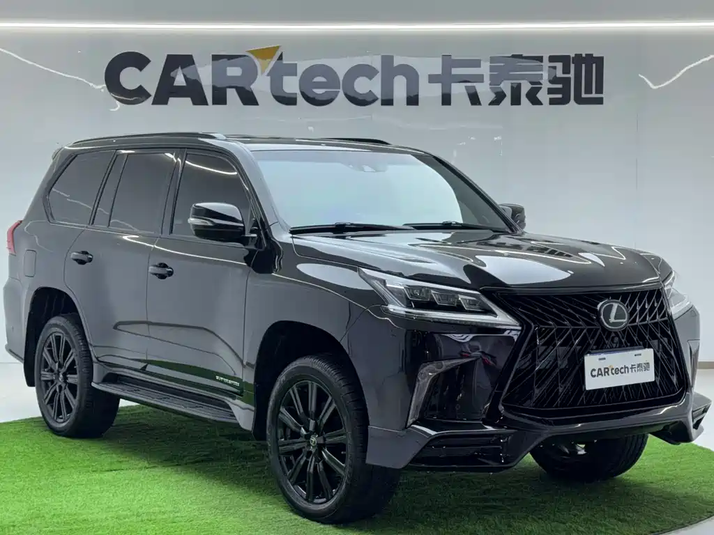 Lexus LX — фото 7