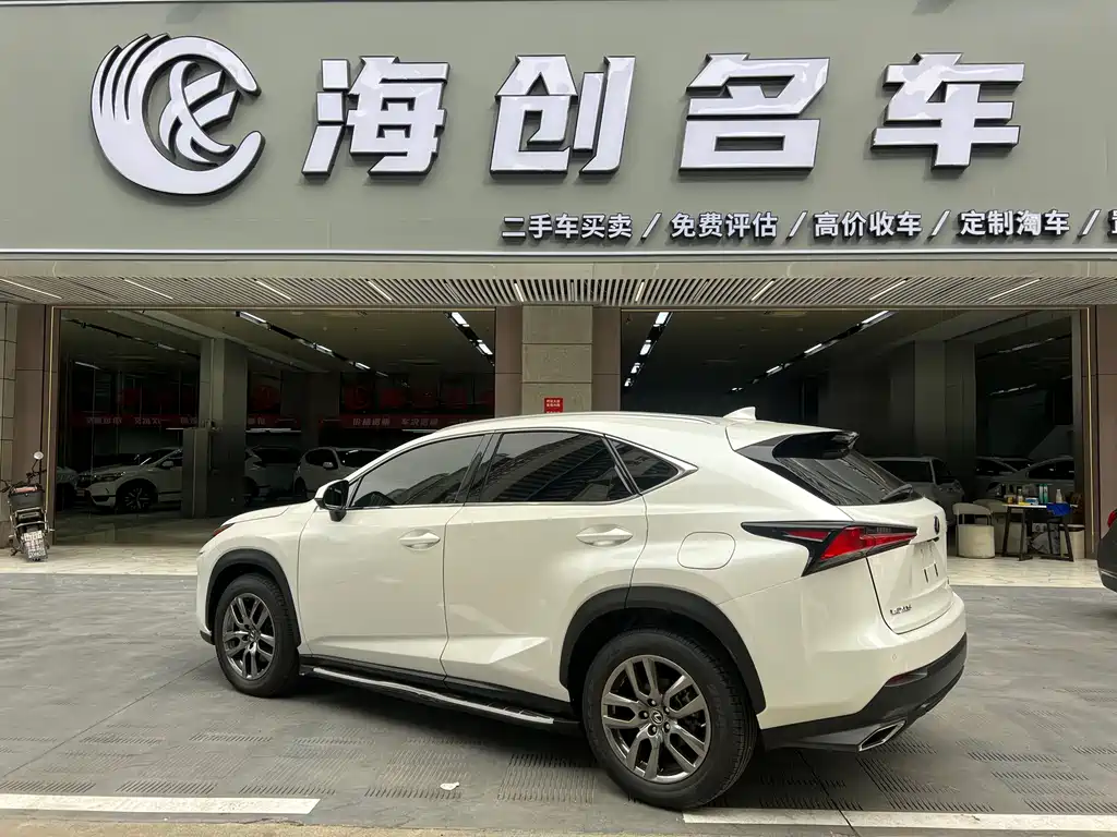 Lexus NX — фото 2