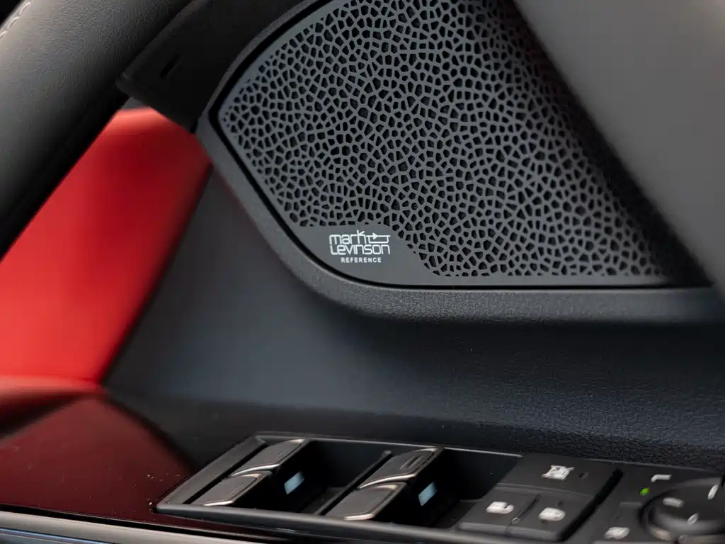 Lexus LX — фото 17