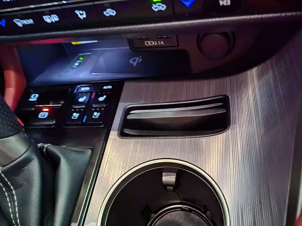 Lexus RX — фото 11
