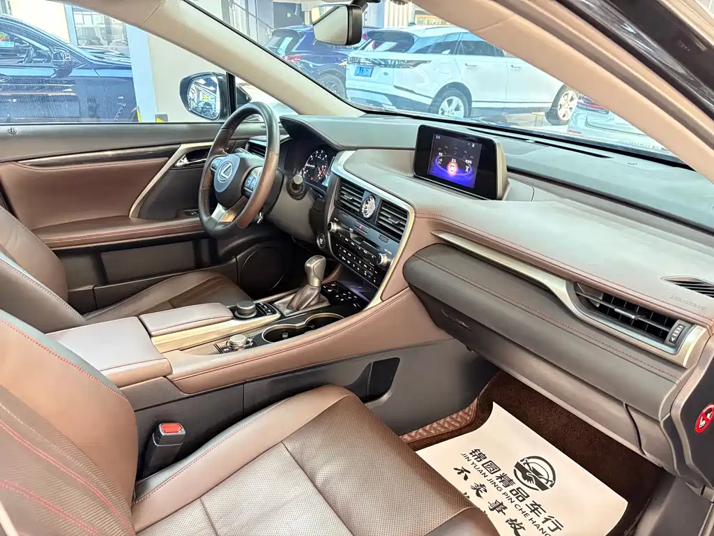 Lexus RX — фото 18