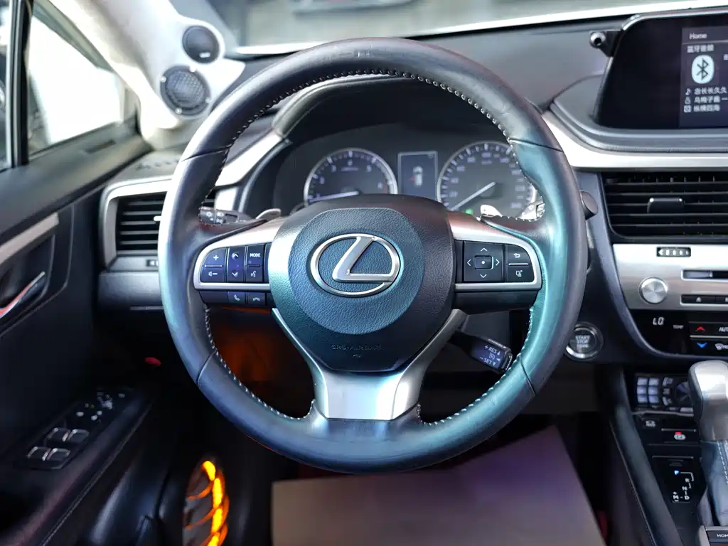 Lexus RX — фото 13
