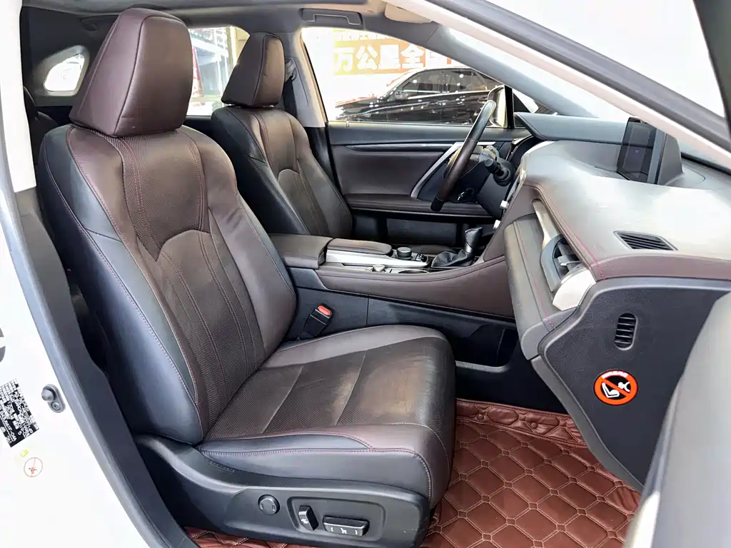 Lexus RX — фото 13
