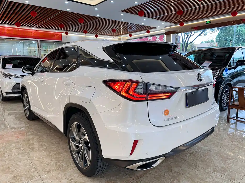 Lexus RX — фото 6