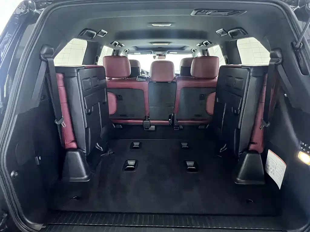Lexus LX — фото 31