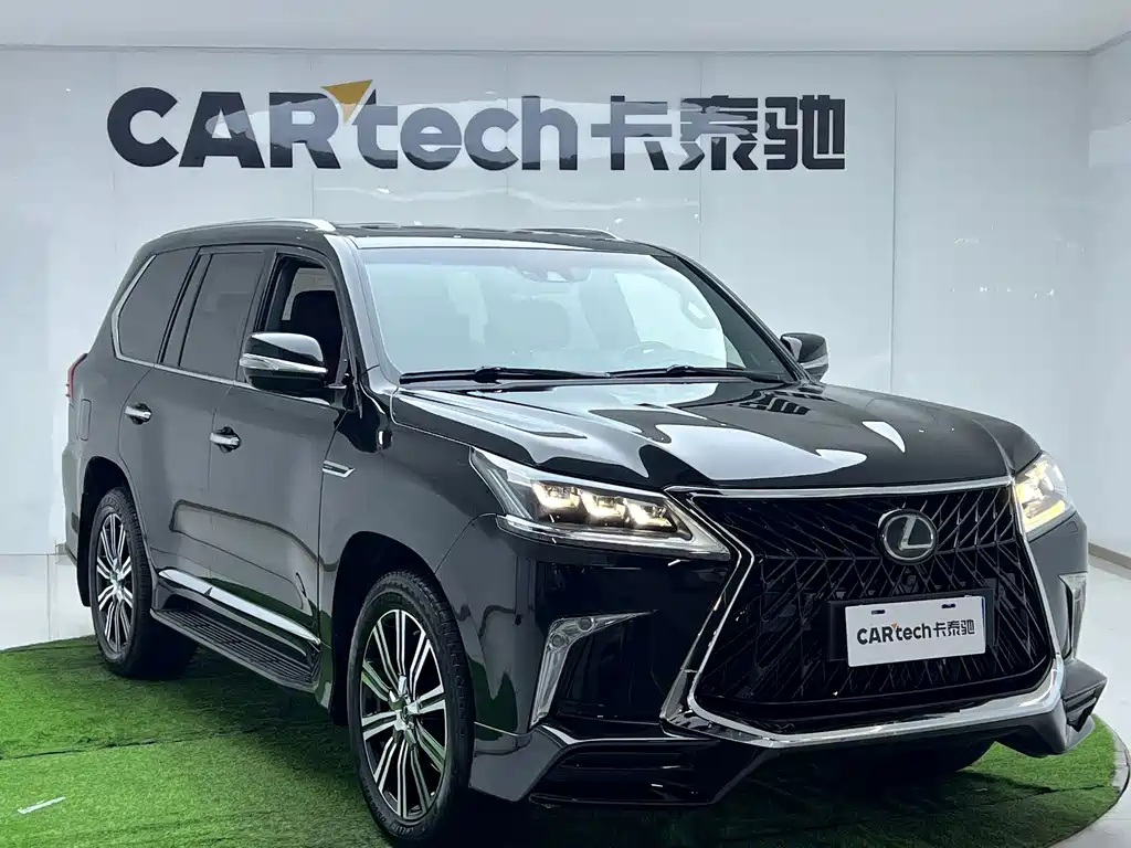 Lexus LX — фото 7