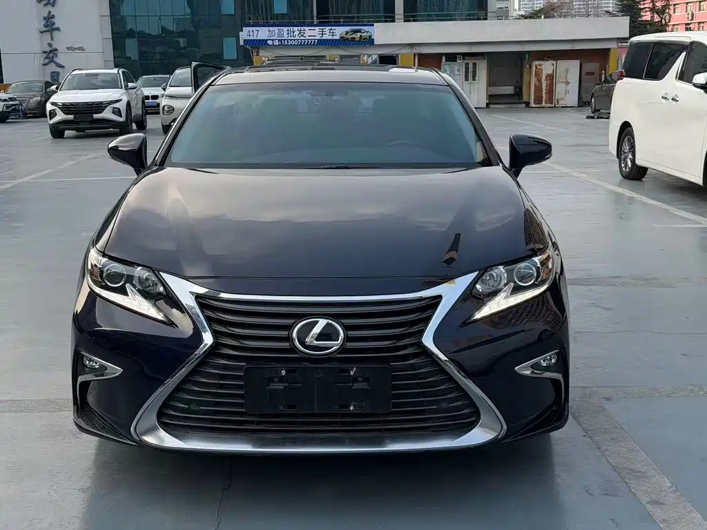 Lexus ES — фото 2