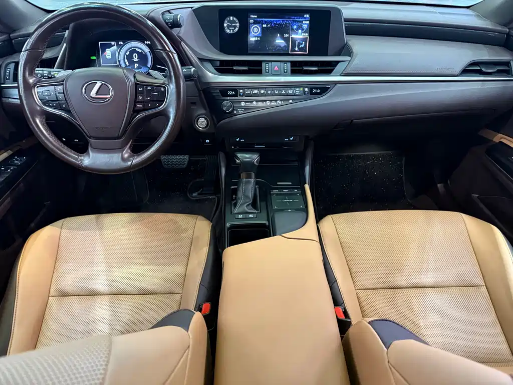 Lexus ES — фото 20