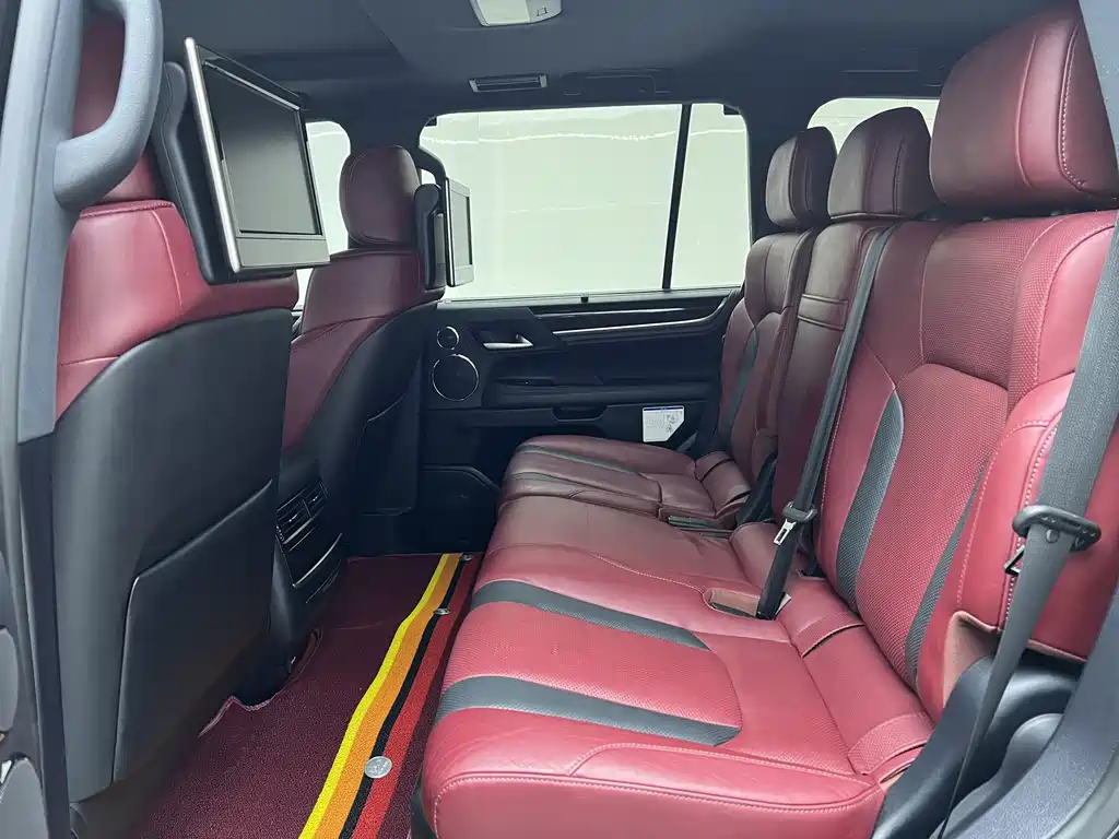 Lexus LX — фото 14
