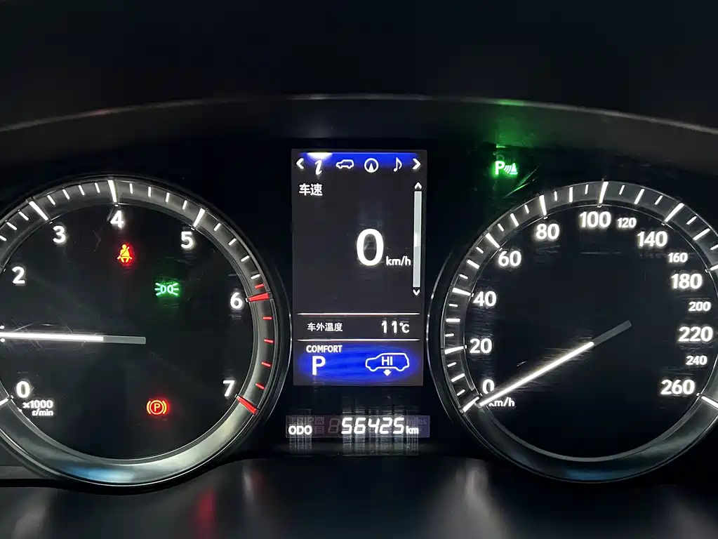 Lexus LX — фото 18