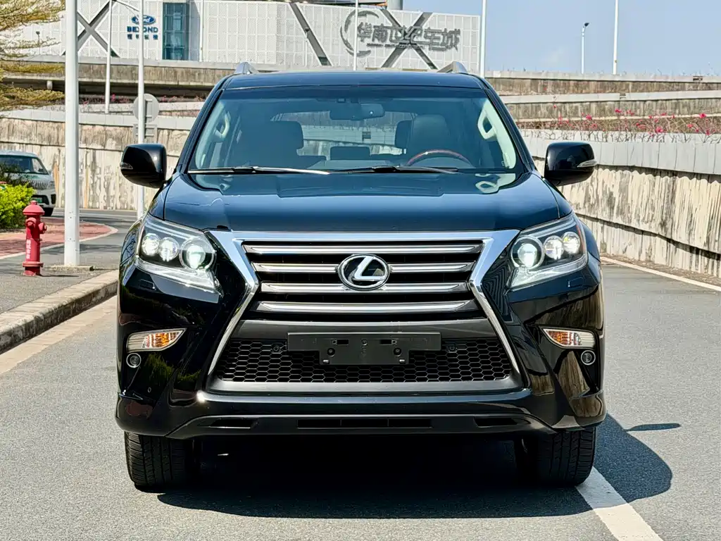 Lexus GX — фото 2