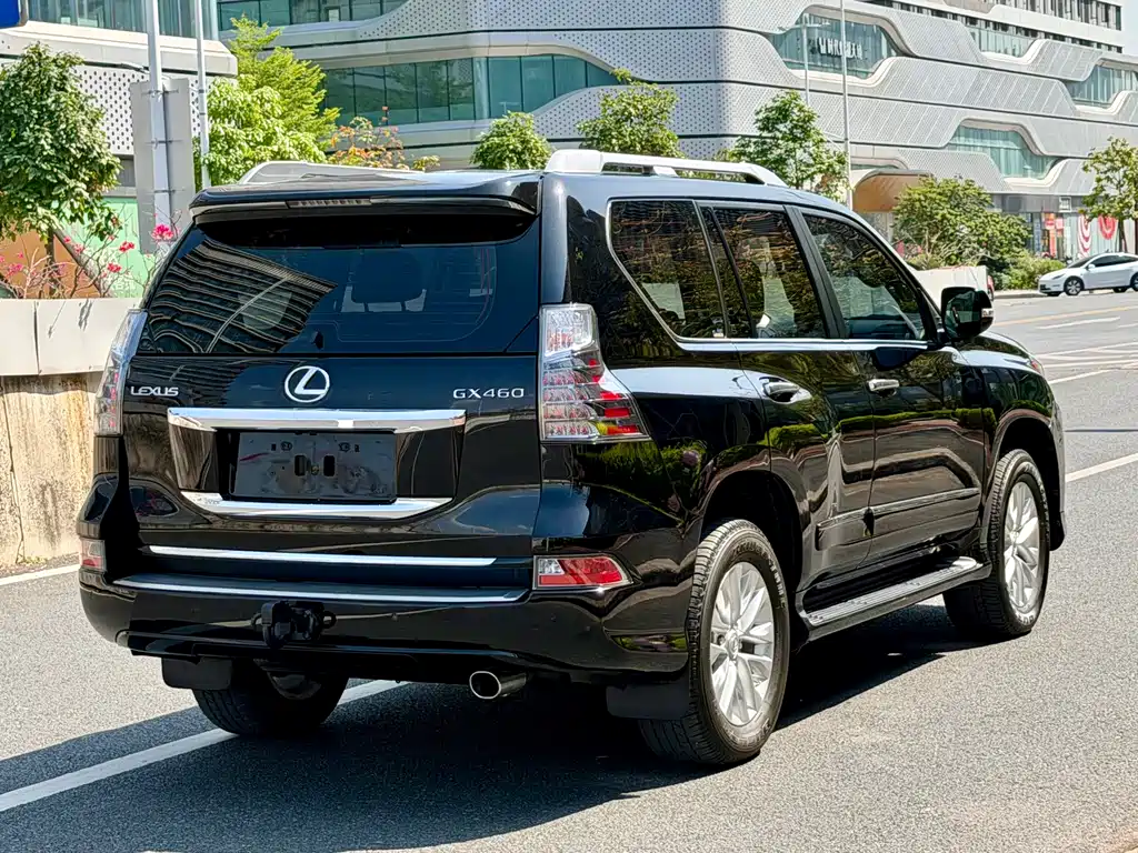 Lexus GX — фото 6
