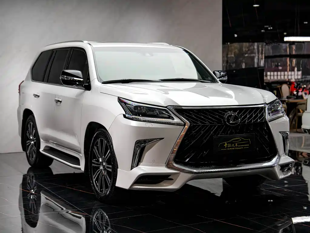 Lexus LX — фото 2