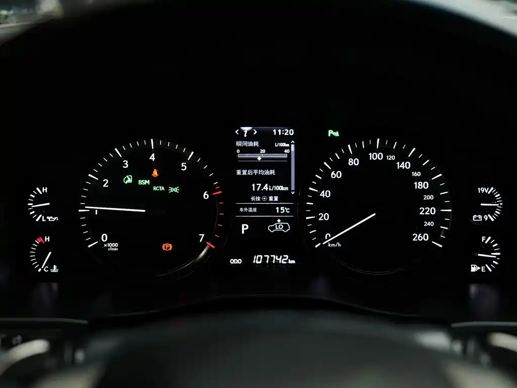 Lexus LX — фото 26