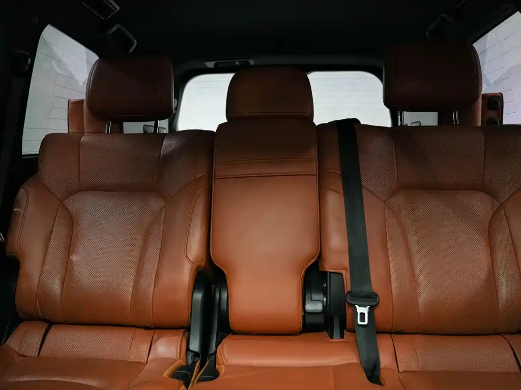 Lexus LX — фото 31