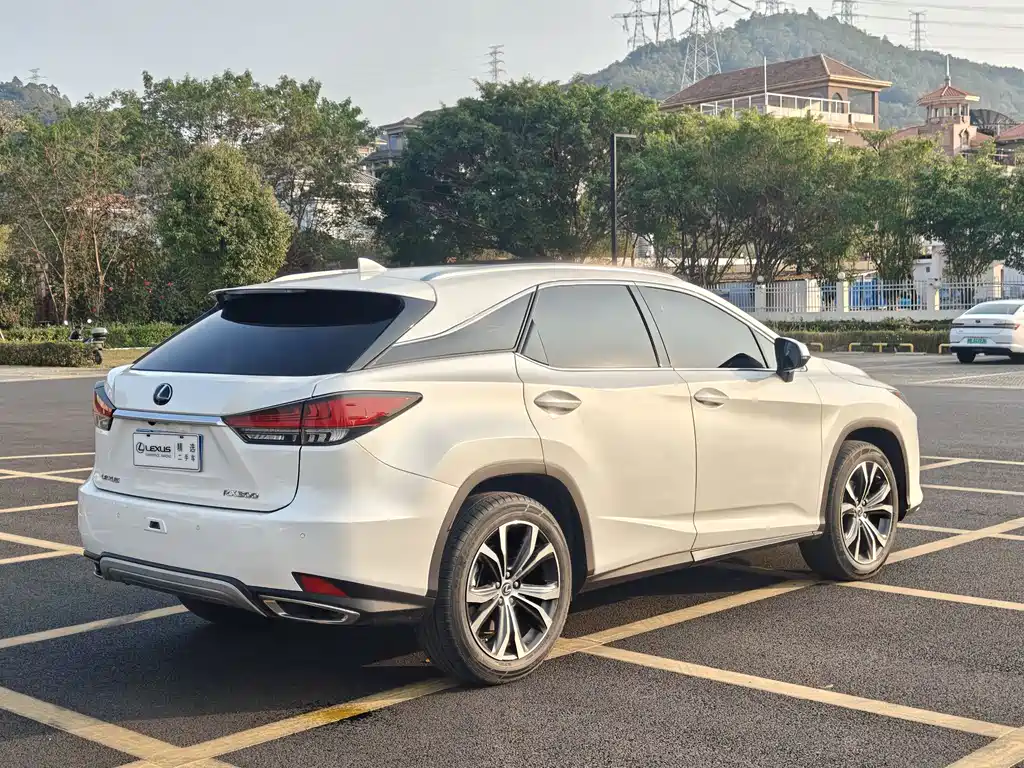 Lexus RX — фото 5