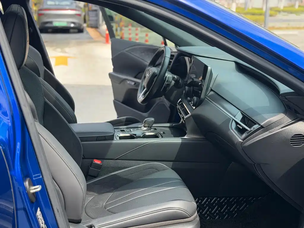 Lexus RX — фото 10