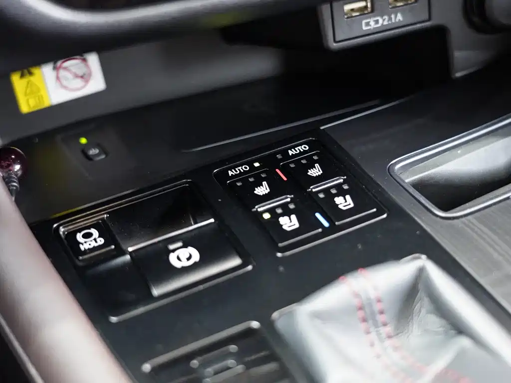 Lexus RX — фото 16