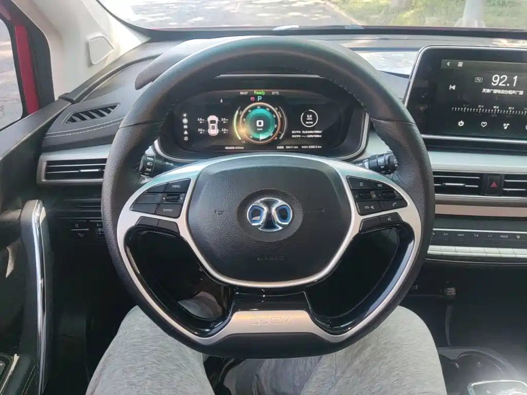 BAIC EX3 — фото 11