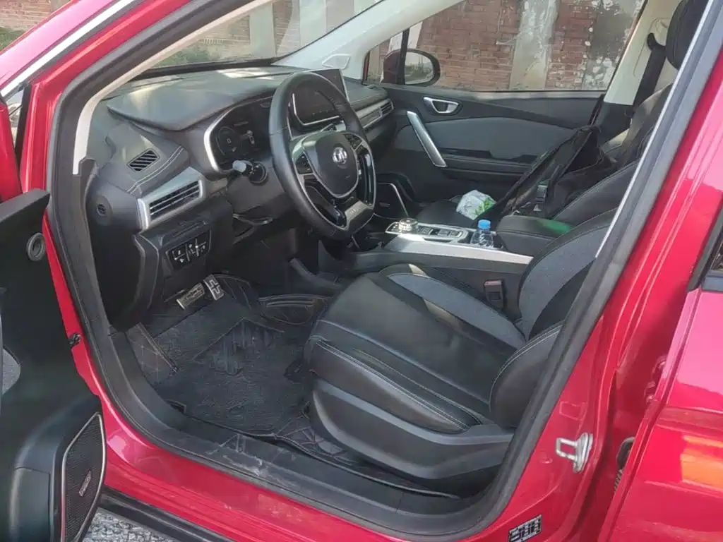 BAIC EX3 — фото 16