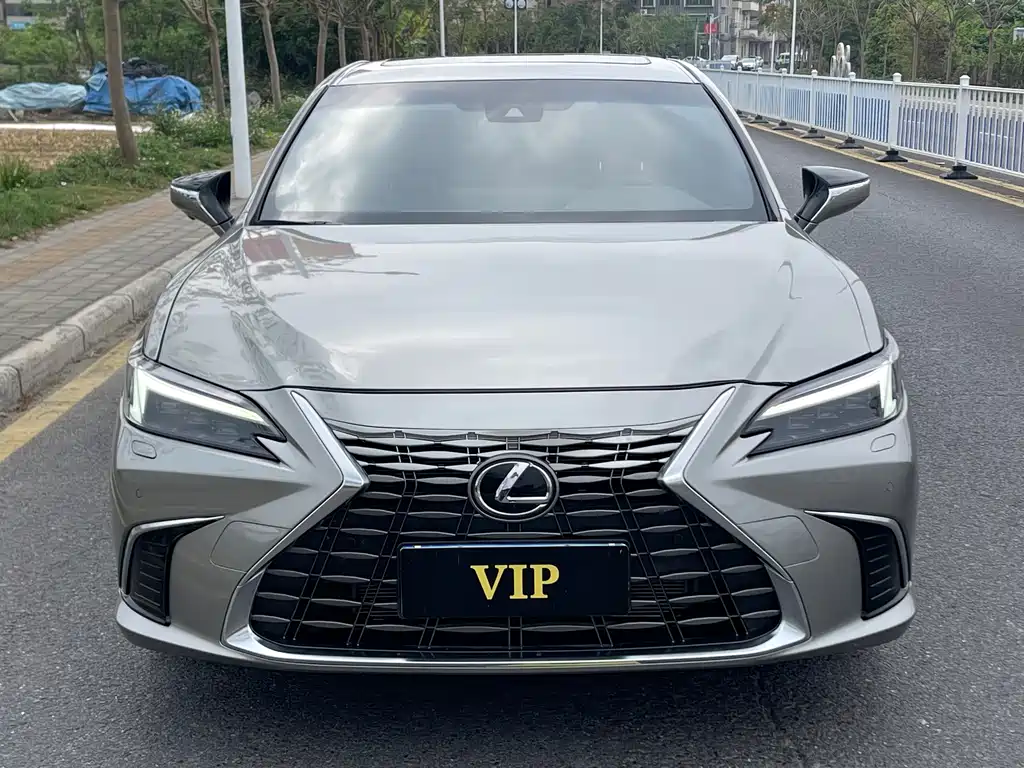 Lexus ES — фото 2