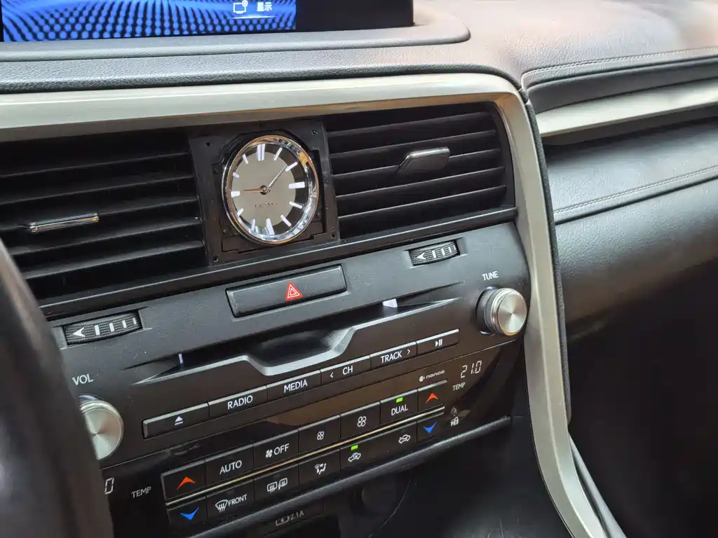 Lexus RX — фото 18