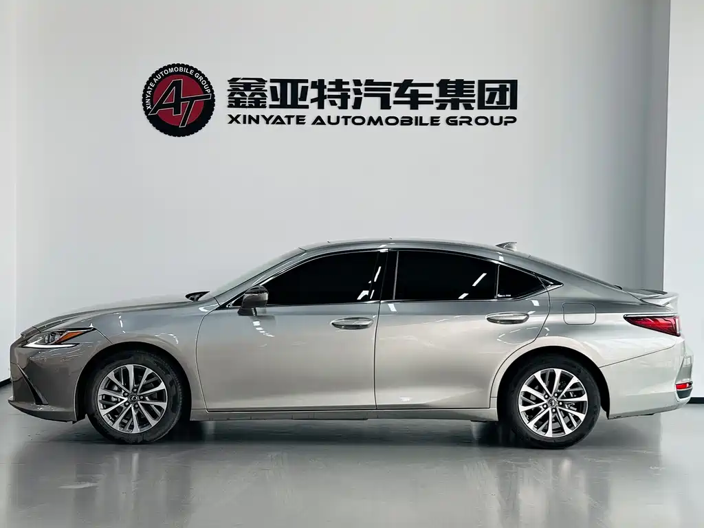 Lexus ES — фото 3