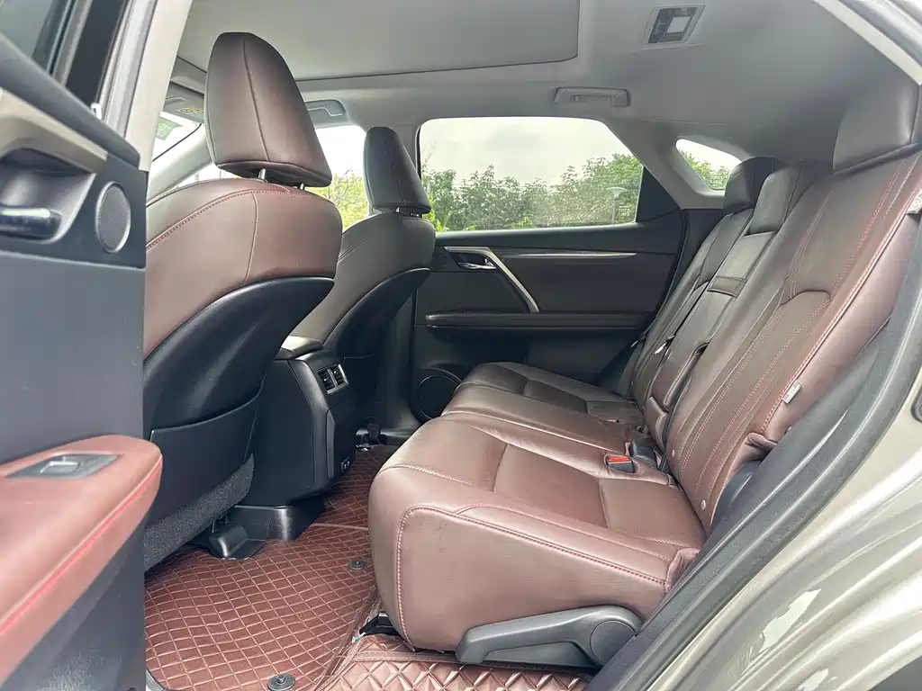 Lexus RX — фото 16