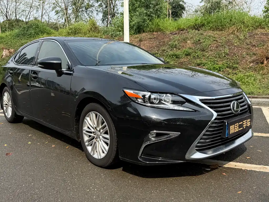 Lexus ES — фото 2