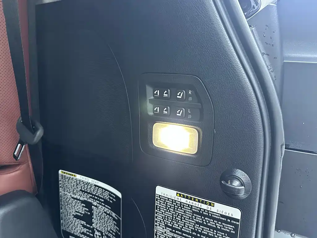 Lexus LX — фото 22