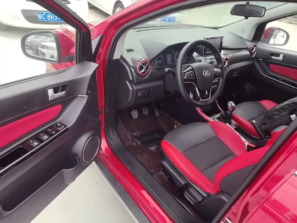 BAIC Senova X25 — фото 16