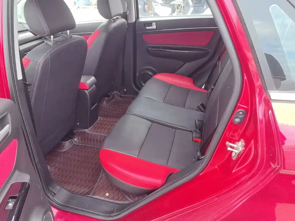 BAIC Senova X25 — фото 17