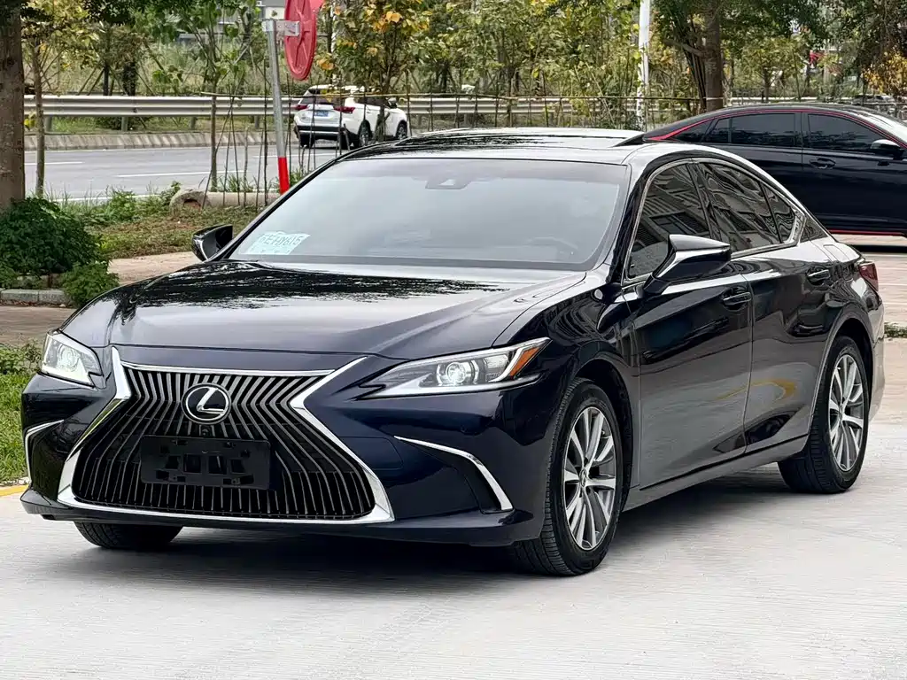 Lexus ES — фото 2
